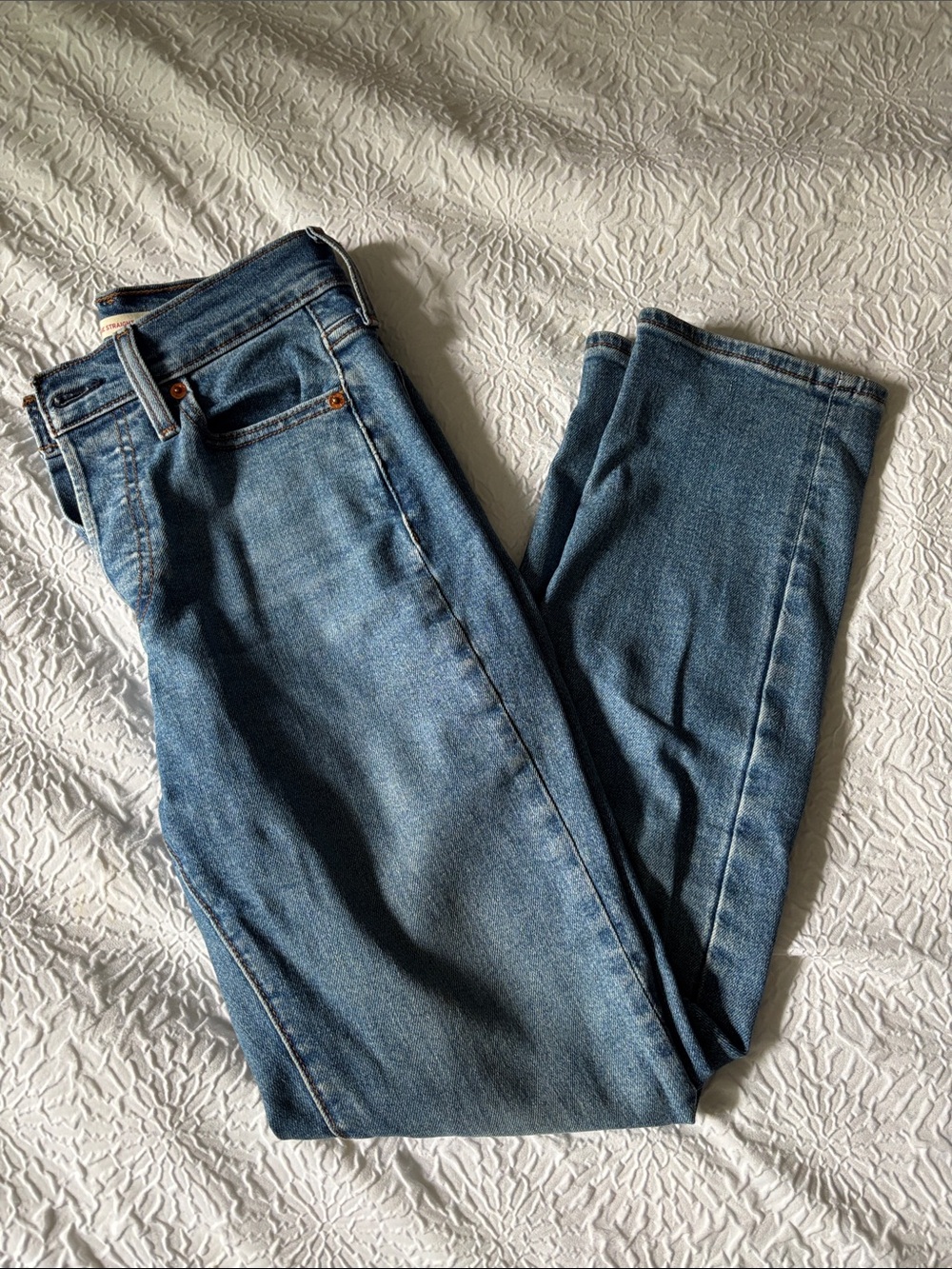 Levi's Wedgie Straight-Leg Jeans in Blue Denim
